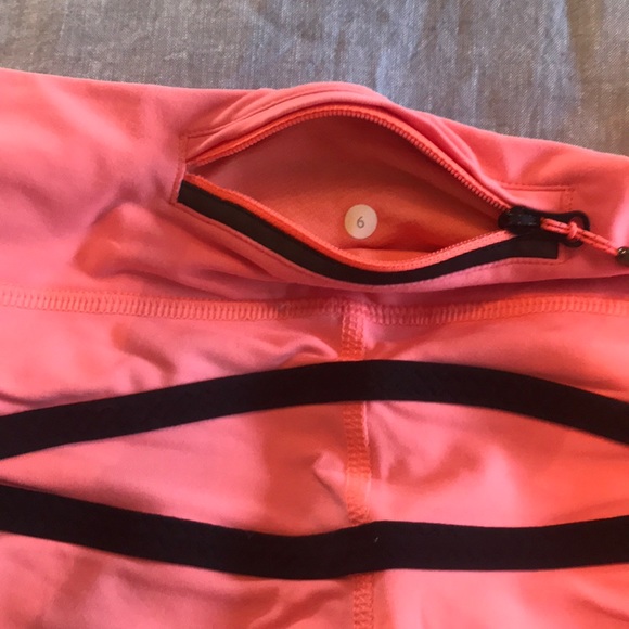 Lululemon capris - Picture 5 of 5